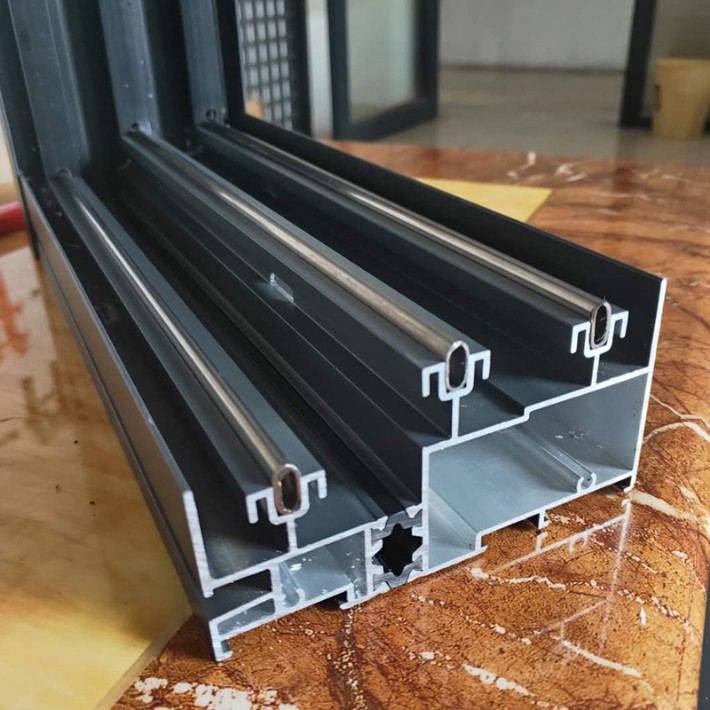 斷橋鋁門窗廠家批發(fā) 平開窗、推拉窗與仿古門窗加工定制