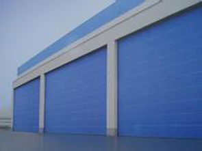 不銹鋼車庫門產(chǎn)品展示 - 天津智晴門窗廠專業(yè)制造